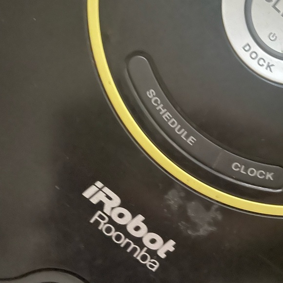 Robot vacuum - Picture 1 of 2